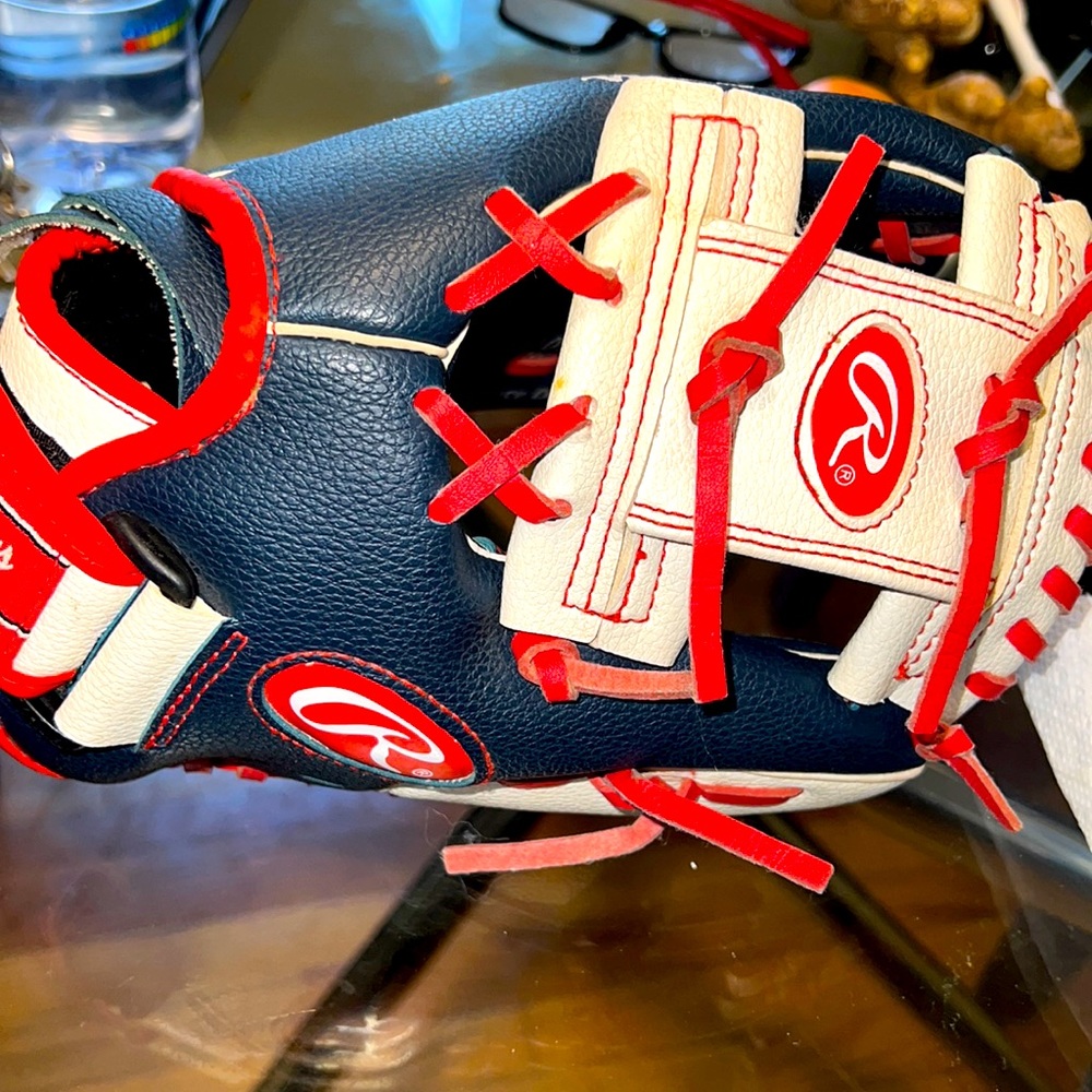 Rawlings Baseball Glove | 11 in